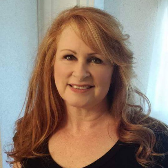 Meet your Posher, Cheryl - Picture 2 of 5